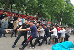 学院第五届宿舍文化艺术节“拔河比赛”圆满结束——第五届宿舍文化艺术节系列报道（一）