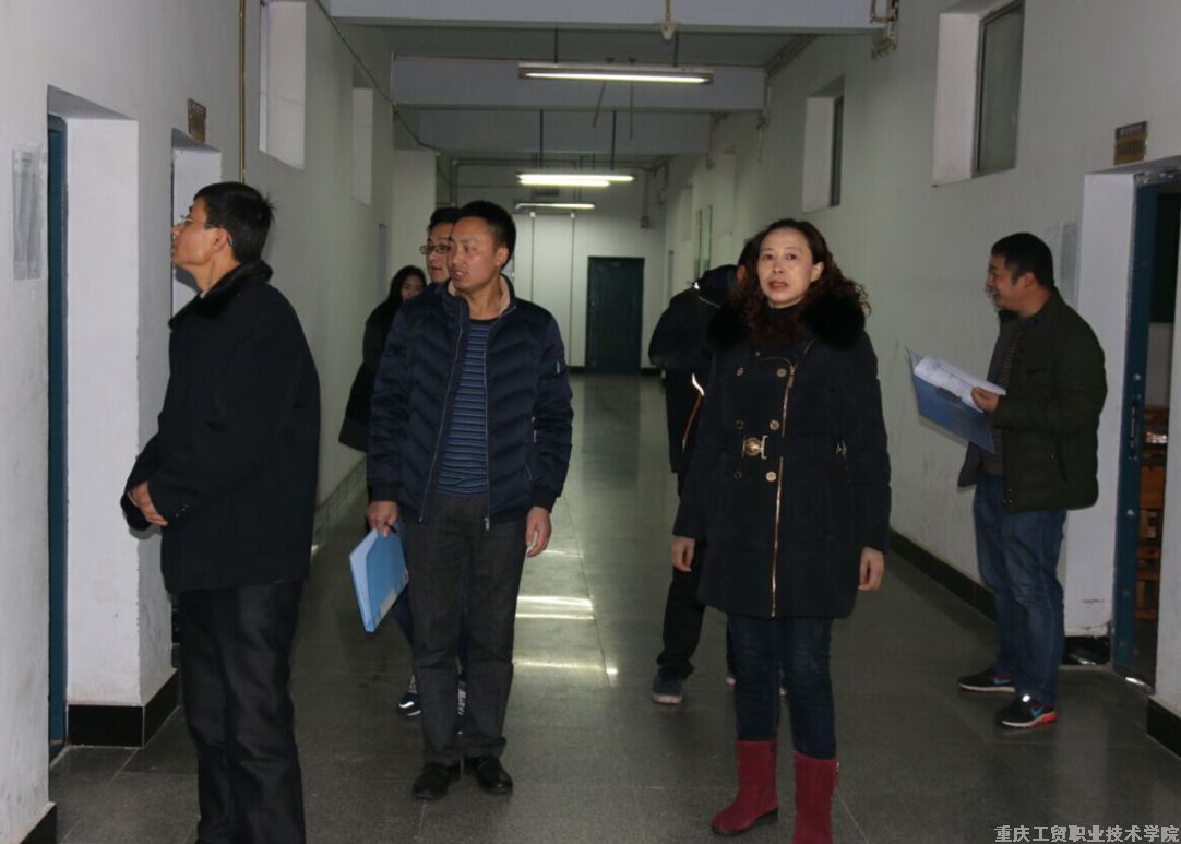 学生处组织检查新学期学生学习生活秩序
