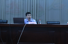 学院召开优秀校友报告会