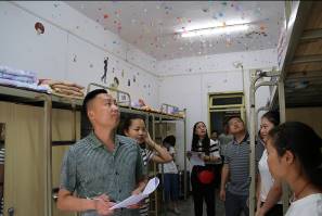 学院第四届宿舍文化艺术节“寝室装扮大赛”圆满结束