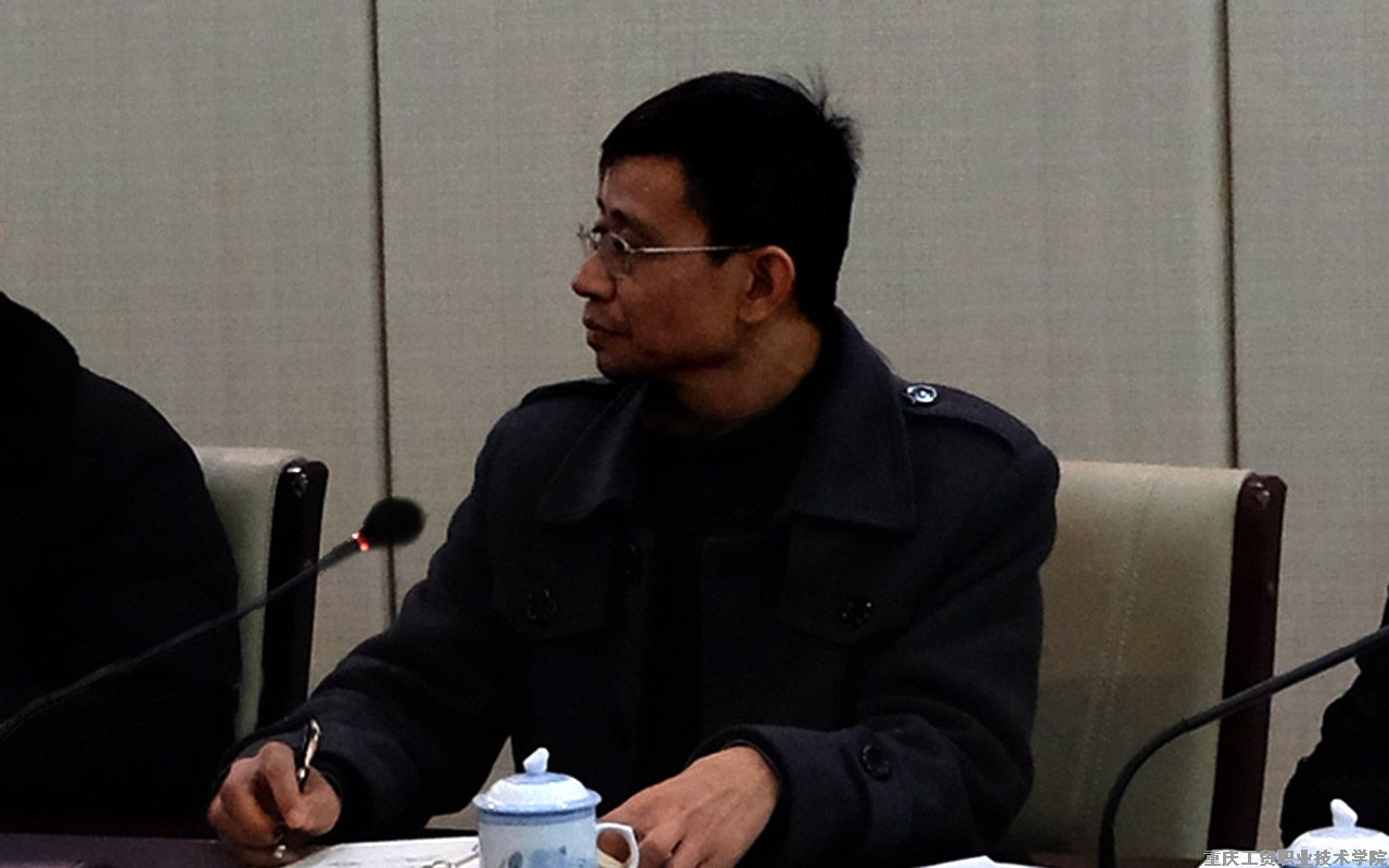 学院举办辅导员专题培训会
