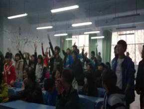 学院开展寝室安全卫生评比活动