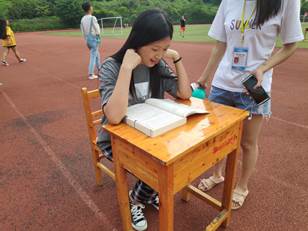 学院第五届宿舍文化艺术节“三走”接力赛顺利举行——第五届宿舍文化艺术节系列报道（六）