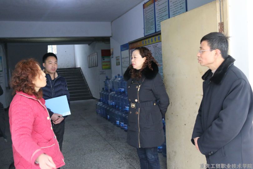 学生处组织检查新学期学生学习生活秩序